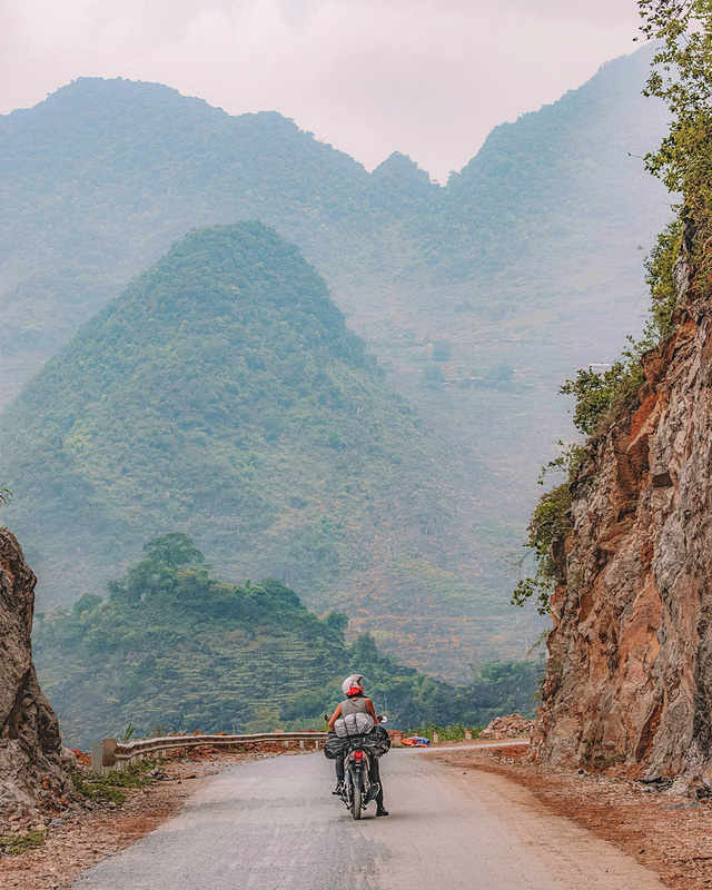 Two Vietnamese roads are in the top 10 most beautiful places to see in Asia - Photo 2.