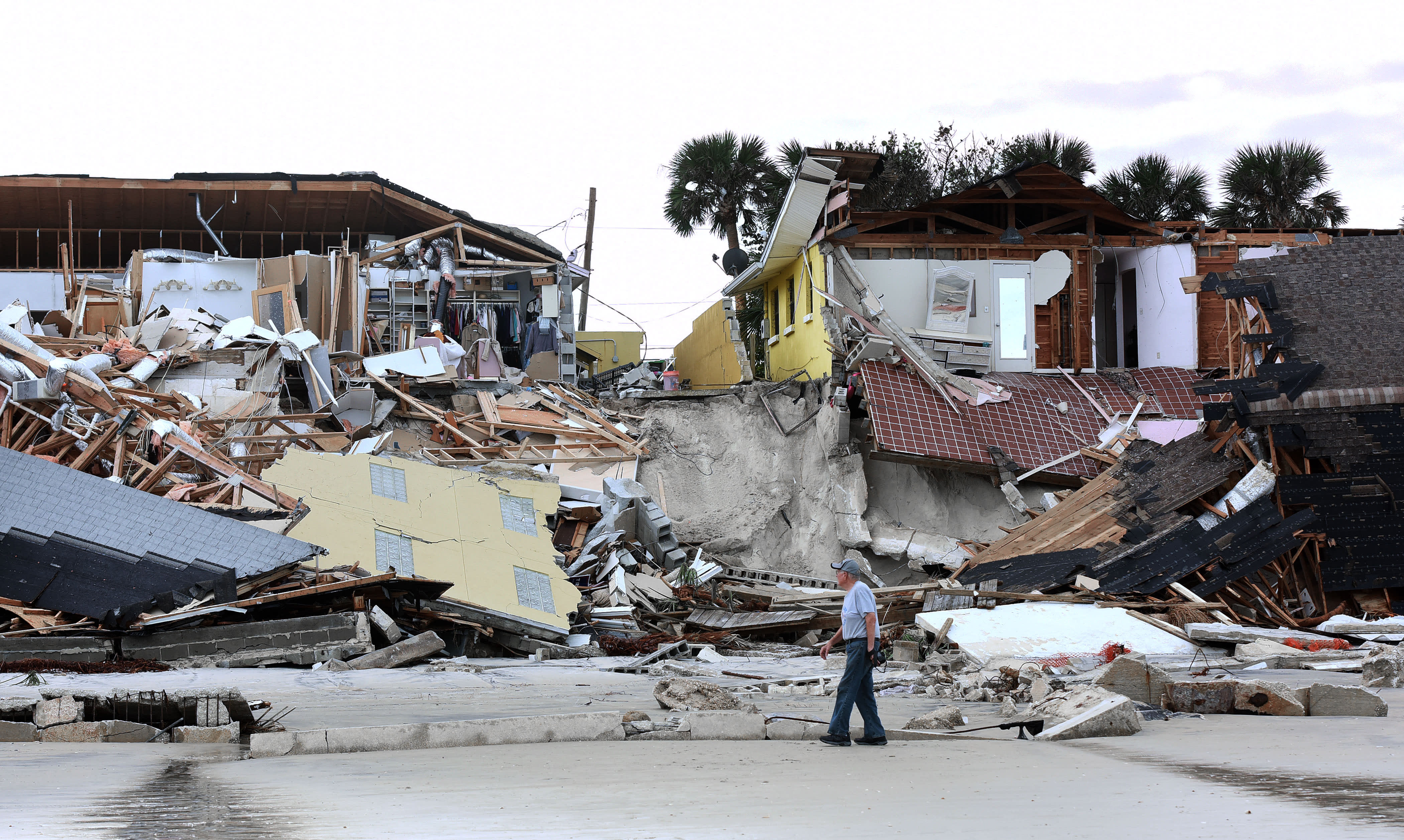 Barclays says hot seas will lead to a severe hurricane season and names one stock to benefit