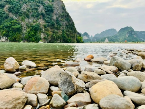 Những điểm check-in “vừa mới vừa lạ” tại Ninh Bình bạn không nên bỏ lỡ - Ảnh 3.